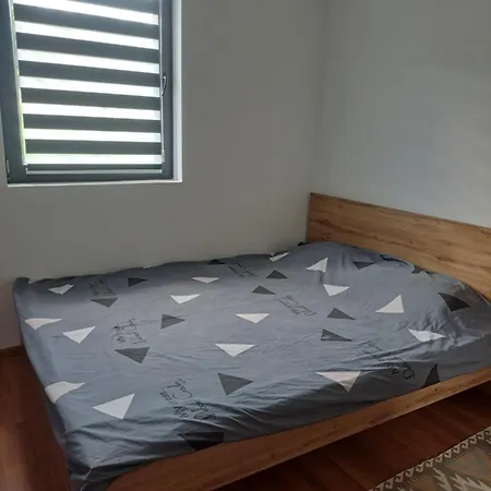 Holiday home Vikendica Na Avali Donja Ralja